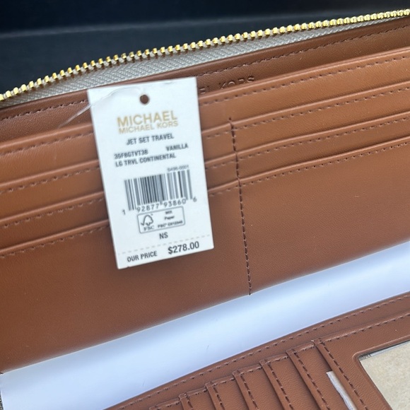 New MICHAEL KORS Bag and Wallet - Picture 11 of 13